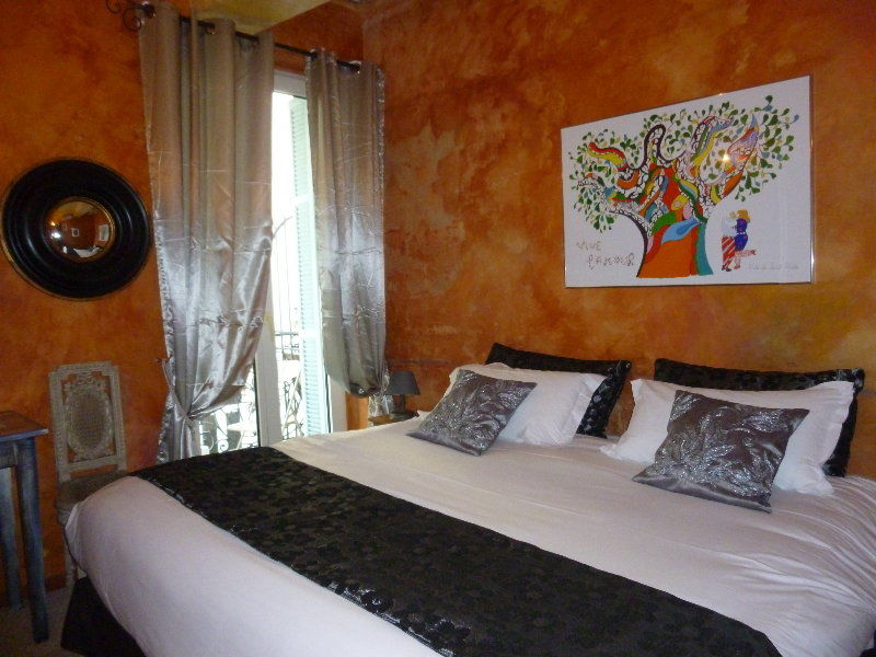La Tour Hotel