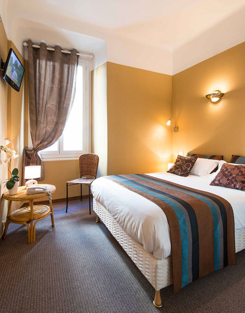 La Tour Hotel